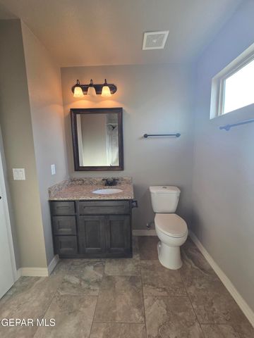 3800 LOMA JACINTO, El Paso, TX 79938