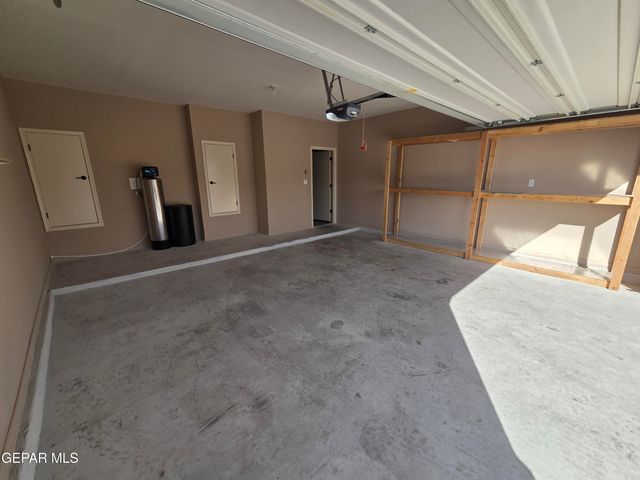 3800 LOMA JACINTO, El Paso, TX 79938