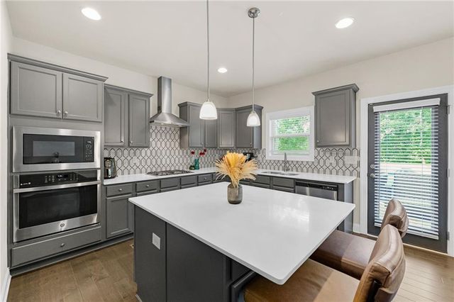 5810 Langdale, Douglasville, GA 30135