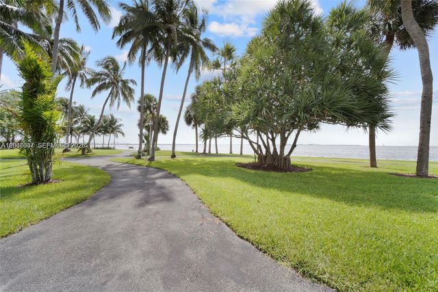 3 Grove Isle Drive C1208, Miami, FL 33133