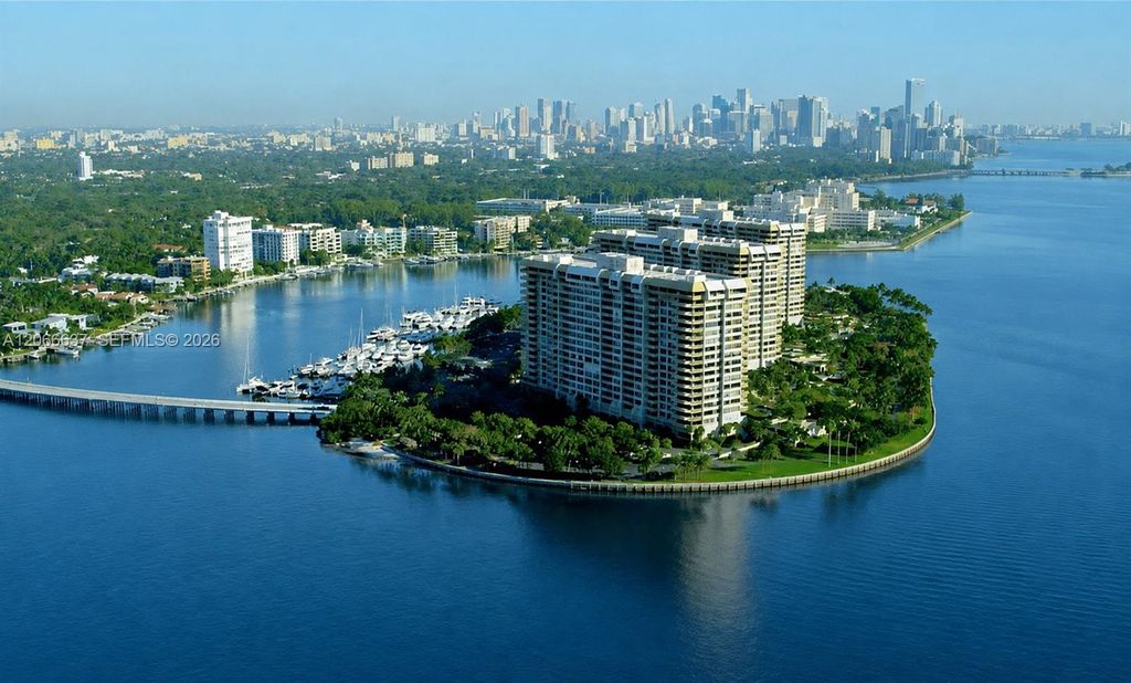 3 Grove Isle Drive C1208, Miami, FL 33133