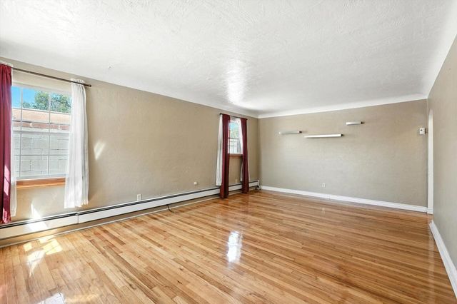 1632 Columbia Drive SE, Albuquerque, NM 87106