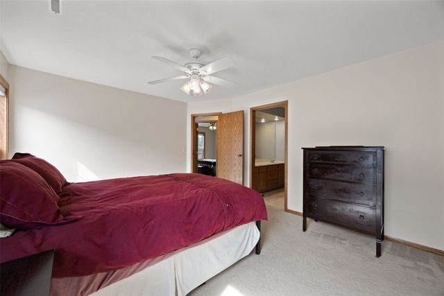 4131 Blue Jay Drive NE Unit C, Cedar Rapids, IA 52402