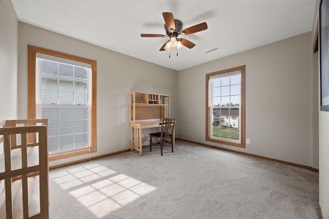 4131 Blue Jay Drive NE Unit C, Cedar Rapids, IA 52402