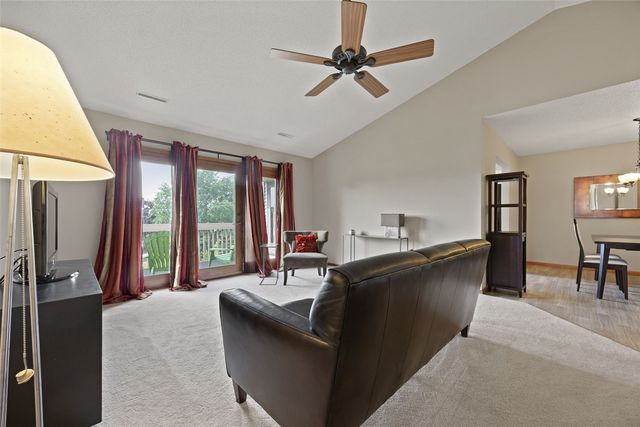 4131 Blue Jay Drive NE Unit C, Cedar Rapids, IA 52402