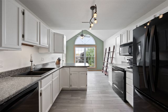 4131 Blue Jay Drive NE Unit C, Cedar Rapids, IA 52402