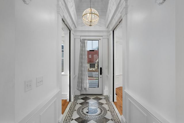 1115 E Brow Road, Lookout Mountain, TN 37350