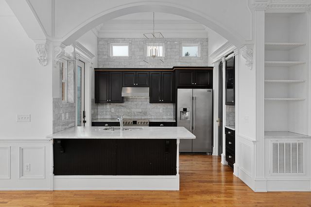 1115 E Brow Road, Lookout Mountain, TN 37350