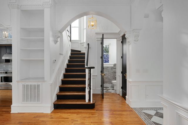 1115 E Brow Road, Lookout Mountain, TN 37350