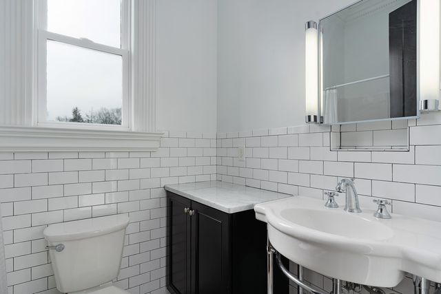 1115 E Brow Road, Lookout Mountain, TN 37350