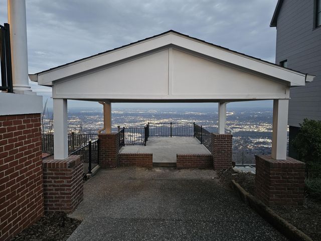 1115 E Brow Road, Lookout Mountain, TN 37350