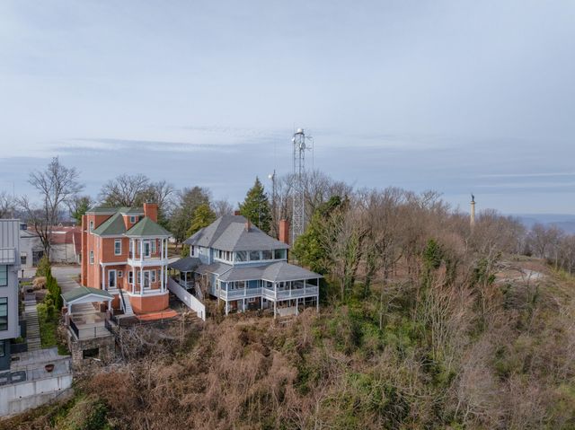 1115 E Brow Road, Lookout Mountain, TN 37350