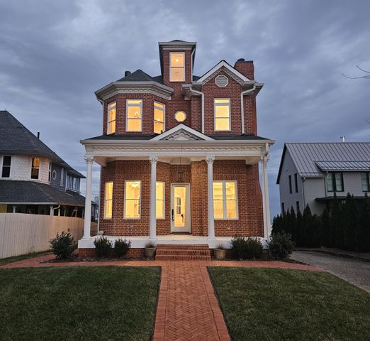 1115 E Brow Road, Lookout Mountain, TN 37350