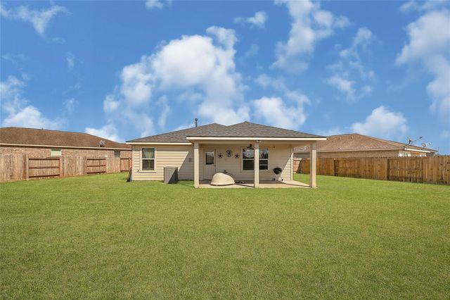 1802 Opal Peach Drive, Rosharon, TX 77583