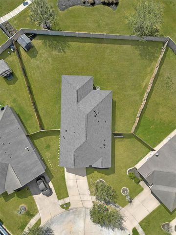 1802 Opal Peach Drive, Rosharon, TX 77583