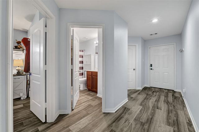 1802 Opal Peach Drive, Rosharon, TX 77583