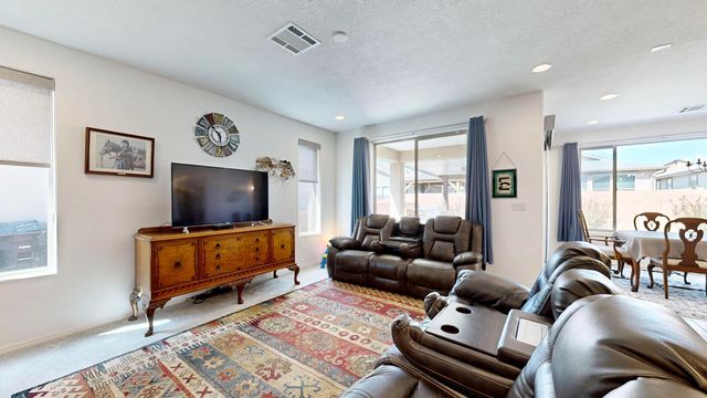 6119 Wyeth Drive SE, Albuquerque, NM 87106