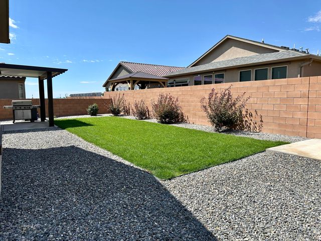 6119 Wyeth Drive SE, Albuquerque, NM 87106