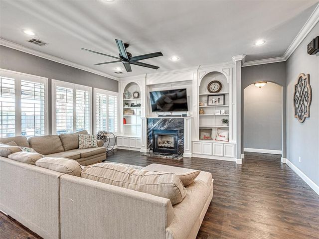 406 Rochester Court, Tuttle, OK 73089