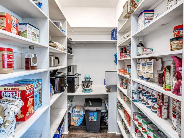 406 Rochester Court, Tuttle, OK 73089