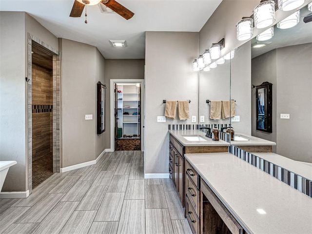 406 Rochester Court, Tuttle, OK 73089