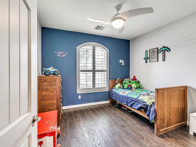 406 Rochester Court, Tuttle, OK 73089