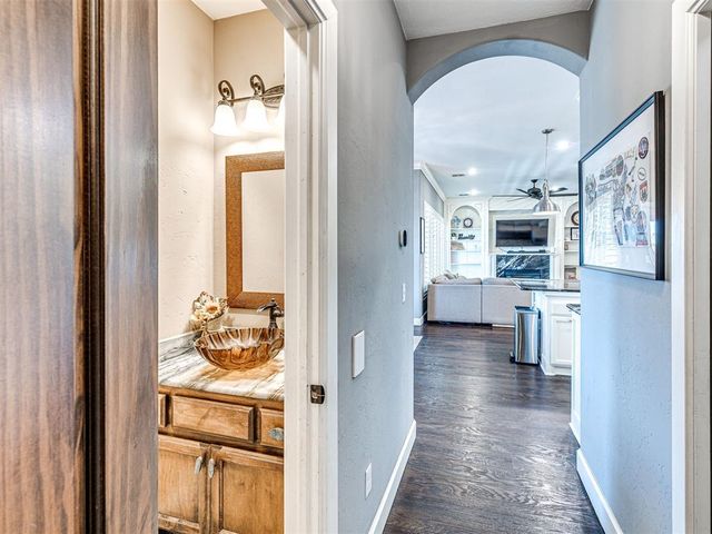406 Rochester Court, Tuttle, OK 73089
