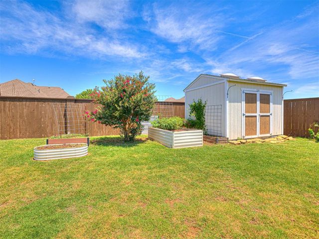 406 Rochester Court, Tuttle, OK 73089
