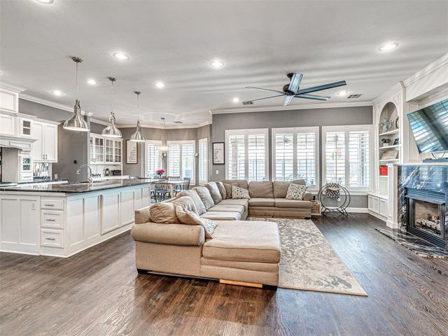 406 Rochester Court, Tuttle, OK 73089