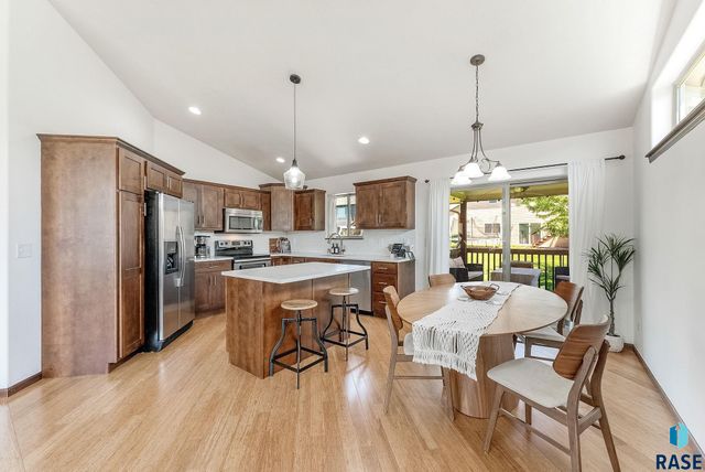 404 S Red Willow Ave Avenue, Sioux Falls, SD 57110