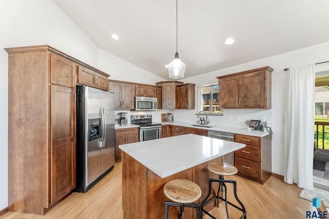 404 S Red Willow Ave Avenue, Sioux Falls, SD 57110