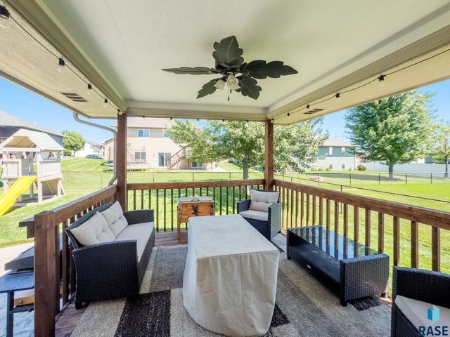 404 S Red Willow Ave Avenue, Sioux Falls, SD 57110