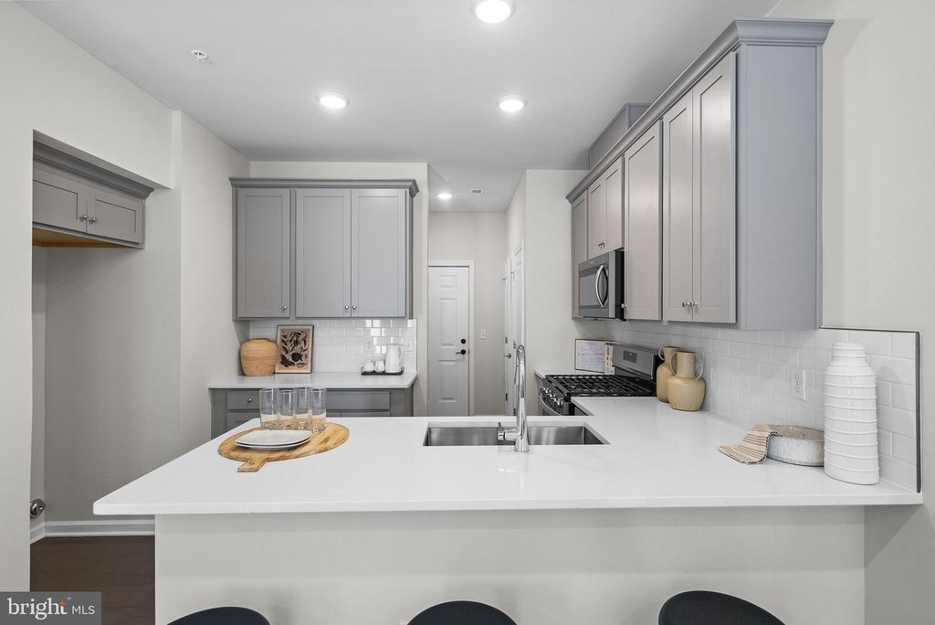 714 PARKER BOULEVARD, Princeton Junction, NJ 08550