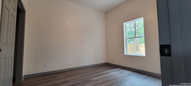 2014 Montezuma, San Antonio, TX 78207
