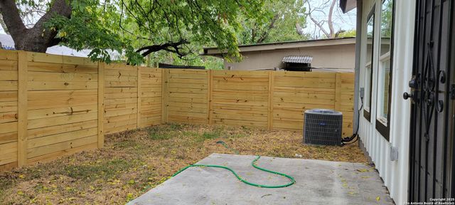 2014 Montezuma, San Antonio, TX 78207