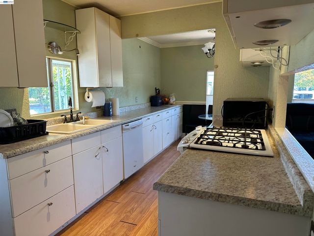 1150 W Winton Ave 470, Hayward, CA 94545