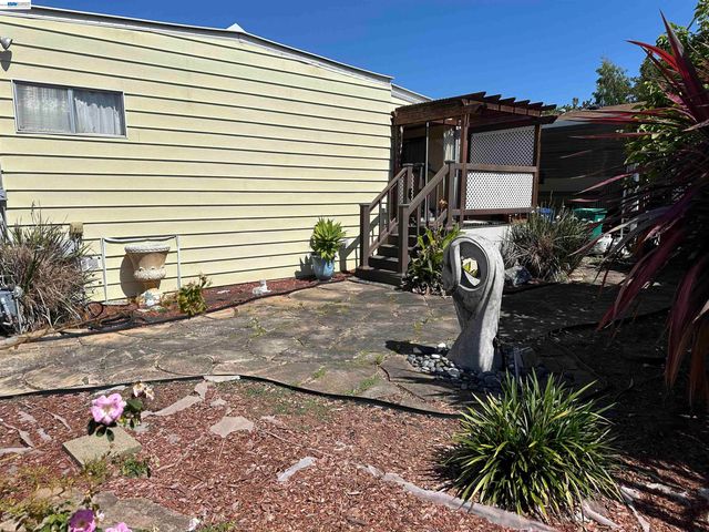 1150 W Winton Ave 470, Hayward, CA 94545