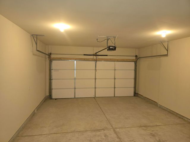 1524 S Woodland Avenue, Michigan City, IN 46360