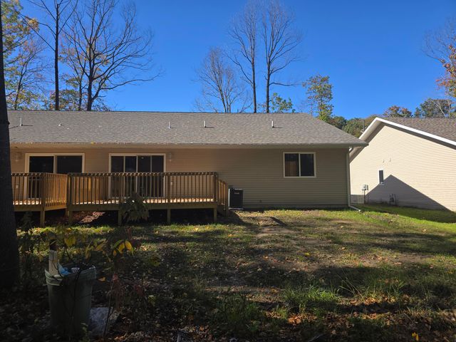 1524 S Woodland Avenue, Michigan City, IN 46360