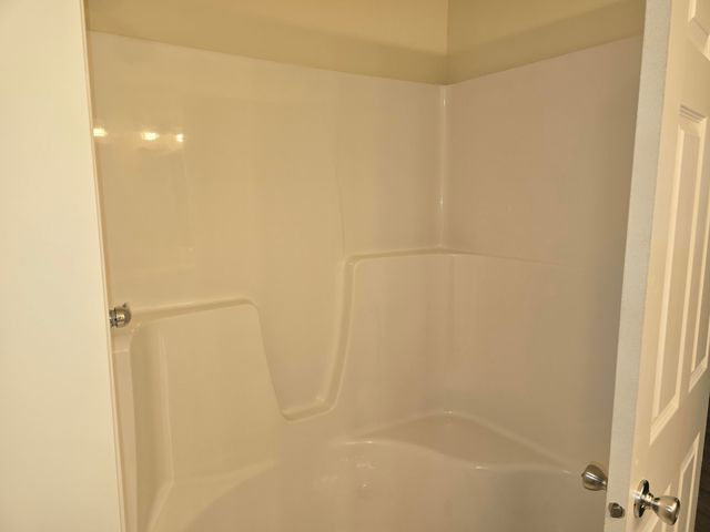 1524 S Woodland Avenue, Michigan City, IN 46360