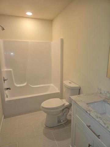 1524 S Woodland Avenue, Michigan City, IN 46360