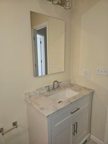 1524 S Woodland Avenue, Michigan City, IN 46360