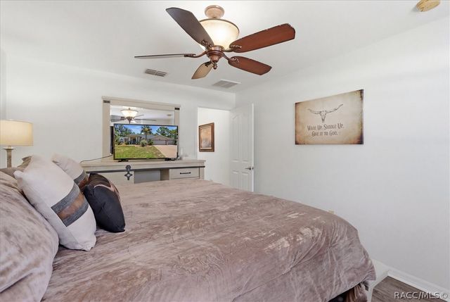 10 Cyclamen Court W, Homosassa, FL 34446