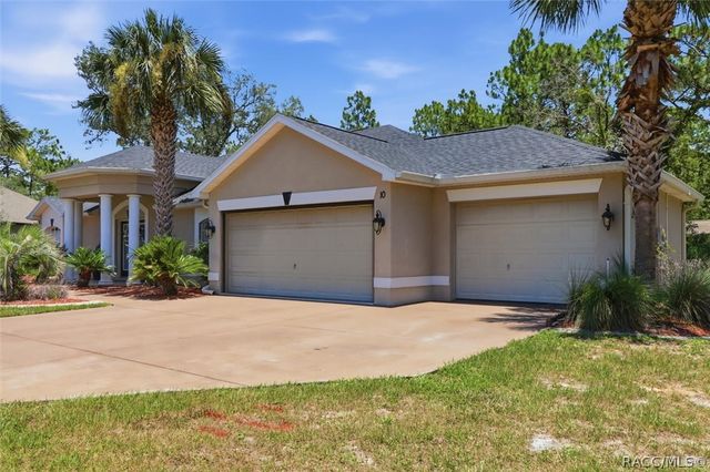 10 Cyclamen Court W, Homosassa, FL 34446