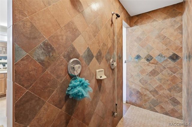 10 Cyclamen Court W, Homosassa, FL 34446