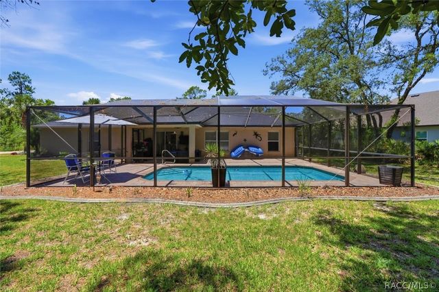 10 Cyclamen Court W, Homosassa, FL 34446