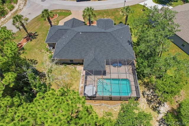 10 Cyclamen Court W, Homosassa, FL 34446