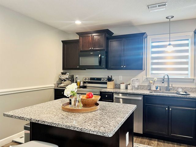 496 Old John Dodd Road, Boiling Springs, SC 29316