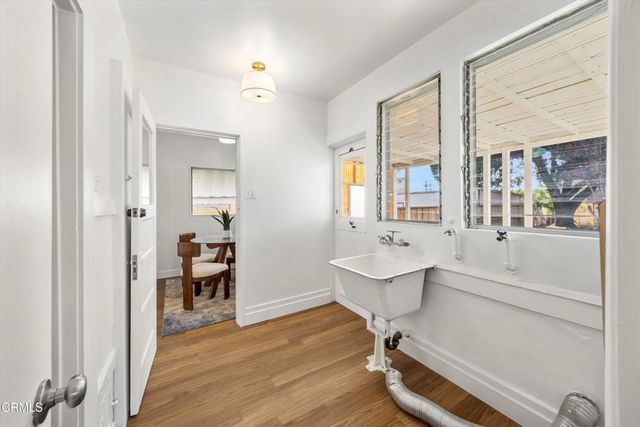 3323 Thorpe Avenue, Los Angeles, CA 90065