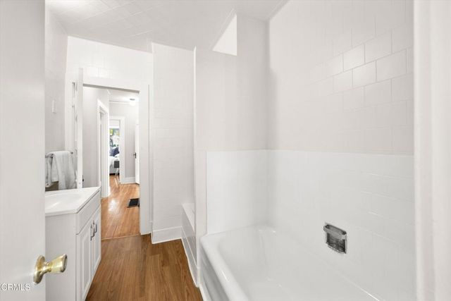 3323 Thorpe Avenue, Los Angeles, CA 90065